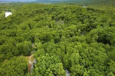 Harpers Ferry Cottage Hot Tub, Wifi, Dog-Friendly Exterior photo